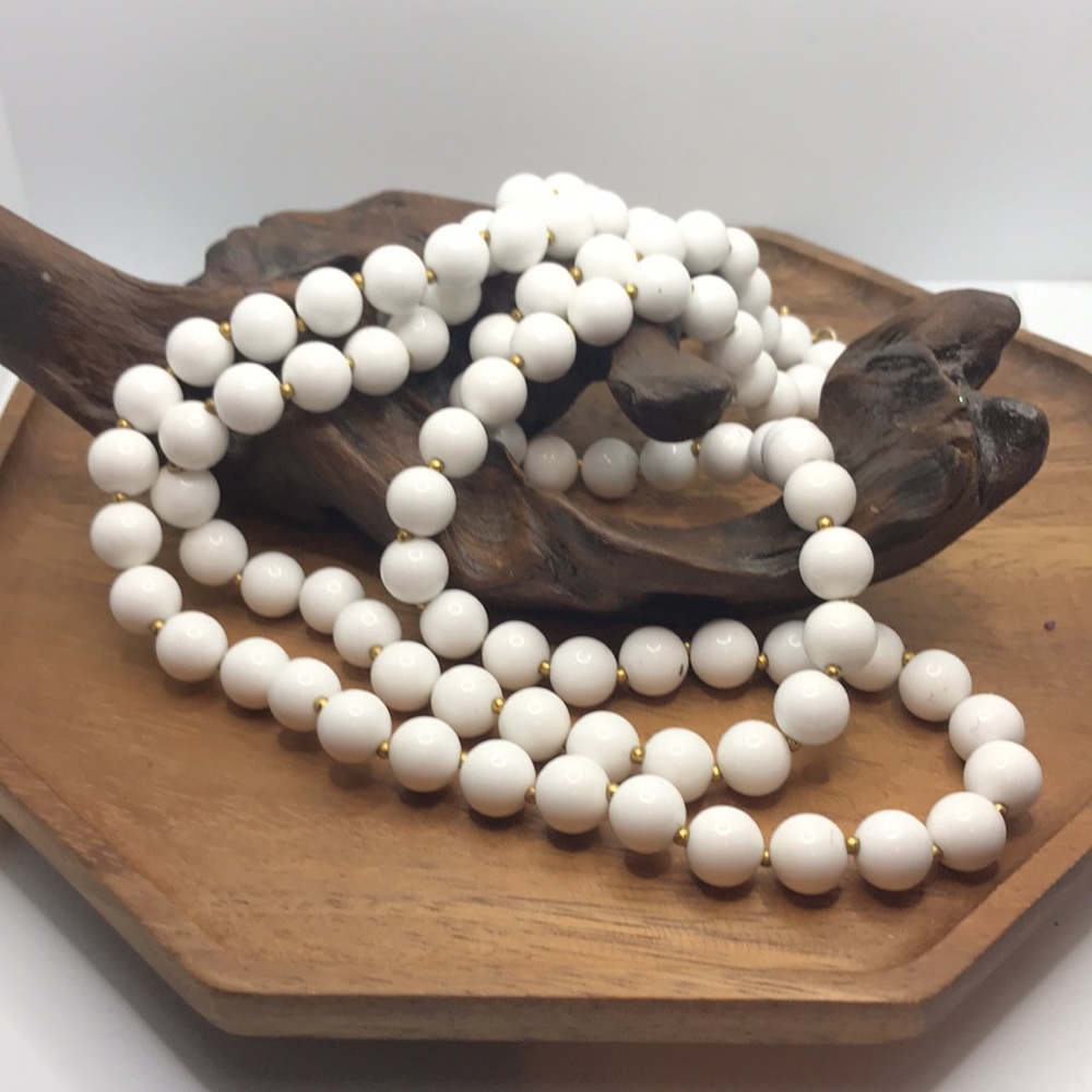 Double strand white bead necklace